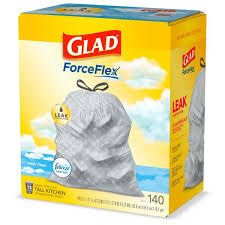 Glad forceflexplus tall kitchen trash bags are the perfect 13 gallon, strong and durable trash bag ideal for kitchen or seasonal cleaning. Glad Forceflex 13 Gal Tall Kitchen Drawstring Fresh Clean Scent With Febreze Freshness Trash Bags 140 Count 1258779253 The Home Depot