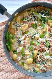 one pot cheesy sausage spinach