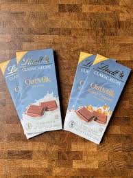 lindt oat milk chocolate bars review