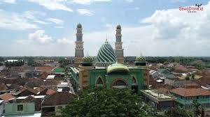 2 wisata religi terkenal di indonesia. Masjid Agung Kota Mojokerto 2020 Dronevideo Youtube