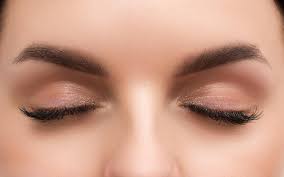 woman eye with beautiful eyes makeup