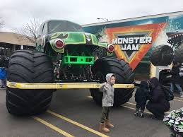 monster jam larger than life tour