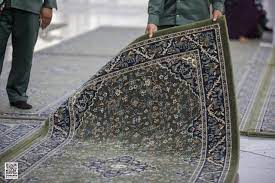 hi tech prayer mats at holy mosques