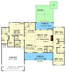 modern farmhouse plan just under 1500