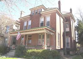 Situated in an area where the rust belt, bible belt, appalachia, and the plains meet, columbus is a fusion of many different parts of america. 1900 American Foursquare In Columbus Ohio Oldhouses Com