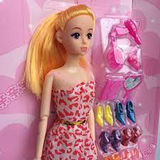 Bán Bộ đồ chơi búp bê Barbie kèm phụ kiện giá để giày 13 món, Giày búp bê  siêu xinh cho bé chỉ 43.500₫