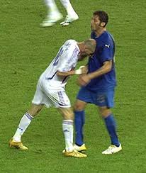It was a headbutt no soccer fan will ever forget. Sommerhit Zidanes Kopfstoss Sturmt Die Charts Manager Magazin
