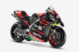Motogp was hugely disrupted in 2020 primarily by the coronavirus but also by an early injury to defending champion marc. The 2021 Aprilia Rs Gp Motogp Race Bike In All Its Weird Glory Asphalt Rubber