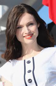 Sophie Ellis Bexter Singer Sophie Ellis-Bexter poses on the back of the new Princess. PSP Southampton Boat Show - Photocall - PSP%2BSouthampton%2BBoat%2BShow%2BPhotocall%2BTRGebsS3nB2l