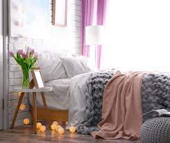 what color bedding goes well with a
