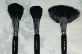 is this real mac brushes and leather
