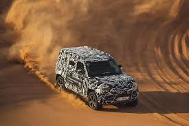 Land rover defender внедорожниксравнение комплектаций. Can The 2020 Land Rover Defender Tackle The Harsh Desert In Dubai Top Speed