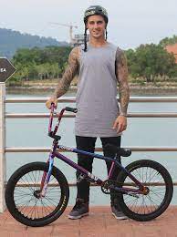 Martin is one of the stars set to start on saturday (31 july) as bmx freestyle park makes its olympic debut at tokyo 2020. Bike Check Logan Martin S Oilslick Signature Hyper Ride By Bart De Jong