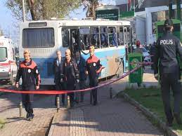 Son dakika... Bursa'da, infaz koruma memurlarını taşıyan otobüsün geçişi  sırasında patlama: Şehit ve yaralılar var