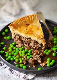 minced beef and onion pie little
