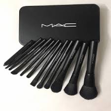 m a c cosmetic makeup brush set with