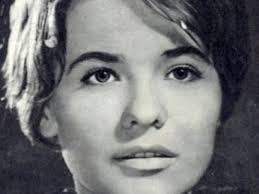 Mari törőcsik (born 23 november 1935) is a hungarian stage and film actress.1 she has appeared in more than 120 films since 1956. 78 Eves Torocsik Mari Kulturpart