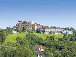 Nestled in the quaint austrian tyrol village of hopfgarten, the gateway to one of the world's largest ski regions, haus schöneck is a ski chalet with a twist. Ifa Schoneck Hotel Ferienpark In Schoneck Bei Alltours Buchen