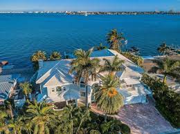 homes in st pete beach fl