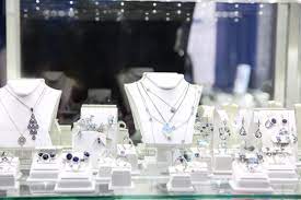 international gem jewelry show at the