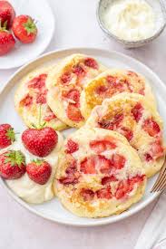 strawberry pancakes everyday delicious