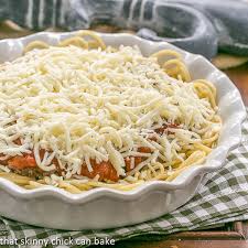 Patas with tomato sause and sour cream : Spaghetti Pie With Sour Cream That Skinny Chick Can Bake