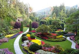 10 Amazing Gardens You Absolutely Must