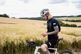 sustainable cycling clothing brands