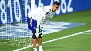 Esteban andrada is a tall and strong footballer with a height of six feet four inches with a bodyweight of 83 kg. Esteban Andrada Podria Salir De Boca En Junio