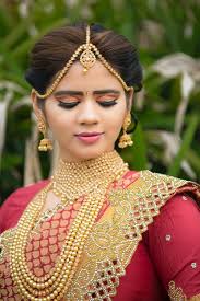 gujarati bridal attire and makeup