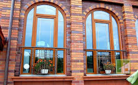 Какие окна лучше ставить в частный дом: сравнения вариантов и рекомендации специалистов
