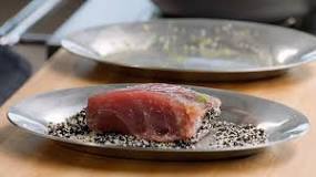 how-does-gordon-ramsay-cook-tuna-steak
