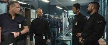 Джейсон стэтэм, скотт иствуд, холт маккаллани и др. Wrath Of Man Trailer Starring Jason Statham Fandomwire
