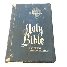 Résultat de recherche d'images pour "holy bible en français"