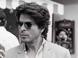 shah rukh khan is growing out his hair