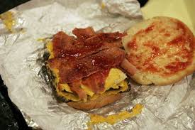 review wendy s baconator fast food