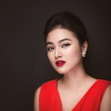 red lips beauty fashion asian woman
