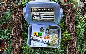 2022 geocaching gift guide official