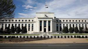 The federal reserve on wednesday held its benchmark interest rate near zero and said the economy continues to. Der Ton Wird Scharfer Fed Sieht Zwei Zinserhohungen 2023 Tagesschau De
