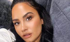 demi lovato posts rare makeup free selfie