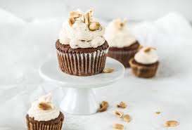 Whisk the flour, baking powder, baking soda and salt together in a small mixing bowl and set aside. Frosting Der Susse Food Trend Aus Amerika Kitchengirls