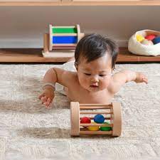 Mẹo chọn đồ chơi cho bé dưới 1 tuổi giúp kích thích não bộ phát triển