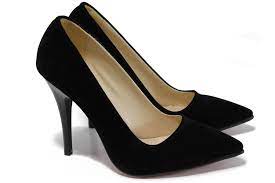 Дамските обувки на висок ток не спират да вълнуват жените със своите елегантни форми и изящни извивки. Damski Obuvki Visok Tok