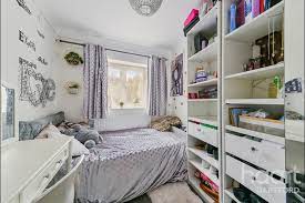 5 bedroom Semi-Detached House | Ladywood Road, Dartford | £500,000 | haart