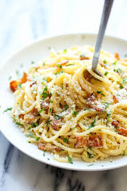 spaghetti carbonara delicious