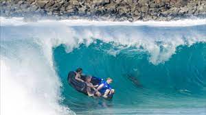 Meet and stay with locals all over the world Couch Surfing Waimea Bay With Alex Hayes Youtube