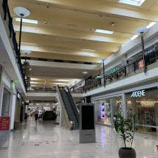 staten island mall updated march 2024