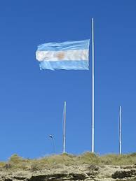 It was during this time that manuel belgrano, who was the leader of the revolution, saw that royalists and patriots were using spain's colors of yellow and red. Flag Of Argentina Wikipedia