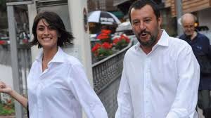 3,430 likes · 1 talking about this. Elisa Isoardi E Matteo Salvini Ancora Insieme La Rottura Una Farsa