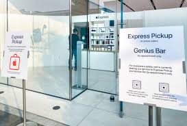 Use the apple retail store genius bar section of apple's website to schedule an appointment to see an apple genius. Apple Pilots Express Store Concept For Easy Pickup Of Online Orders 9to5mac